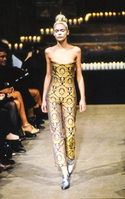 Look 60